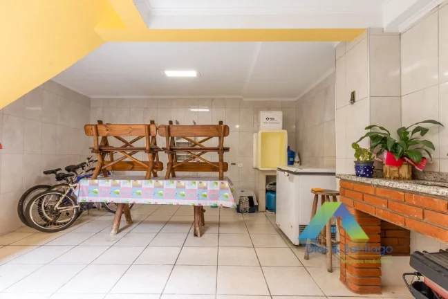 Imagem Excelente sobrado com 250m² e alto padrão de acabamento!