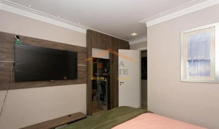 Imagem Apartamento com 82 m², no 14º andar, semi mobiliado, com ar-condicionado. Possui sala com som embu...