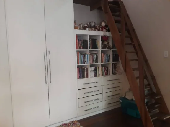 Imagem Casa Espaçosa com 3 Dormitórios e Área Gourmet em Jardim Independência