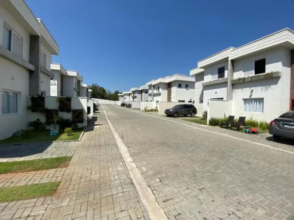 Imagem Sobrado com 3 dormitórios à venda, 89 m² por R$ 685.000,00 - Itaoca - Guararema/SP