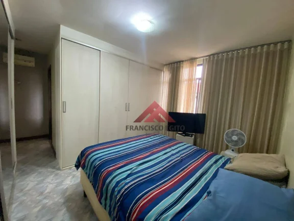 Imagem Casa com 5 dormitórios à venda por R$ 550.000,00 - Patronato - São Gonçalo/RJ