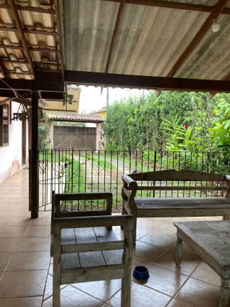 Imagem Ótima casa com 2 dts- 2 terrenos- reformada- Jardim Carolina- Ubatuba- SP