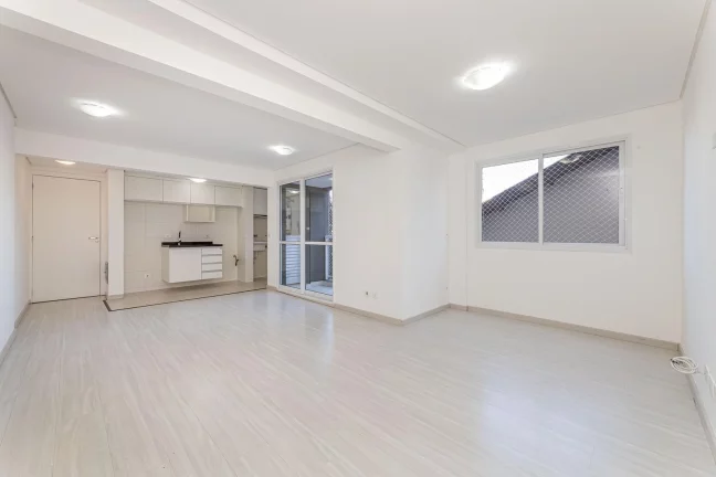 Imagem Apartamento de dois quartos no Bacacheri