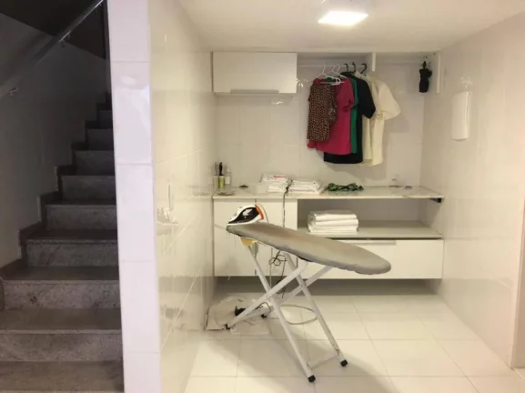 Imagem Linda casa venda em Macaé RJ , Cancela Preta 900m2.