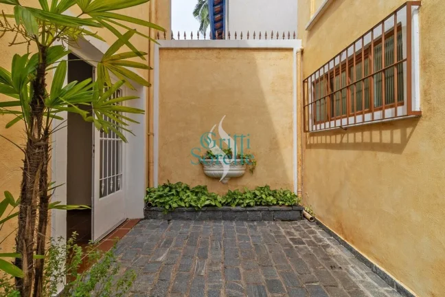 Imagem Casa/Sobrado à Venda em Jardim Europa - São Paulo/SP.