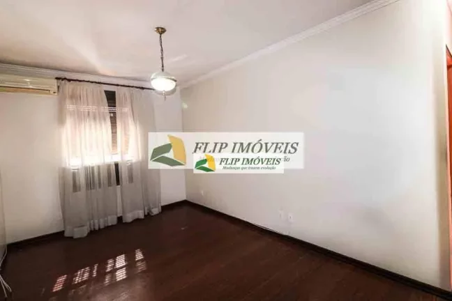 Imagem More em um apartamento com 207 m², 4 suítes, 2 vagas de garagem no miolo do Cambuí - Campinas - SP