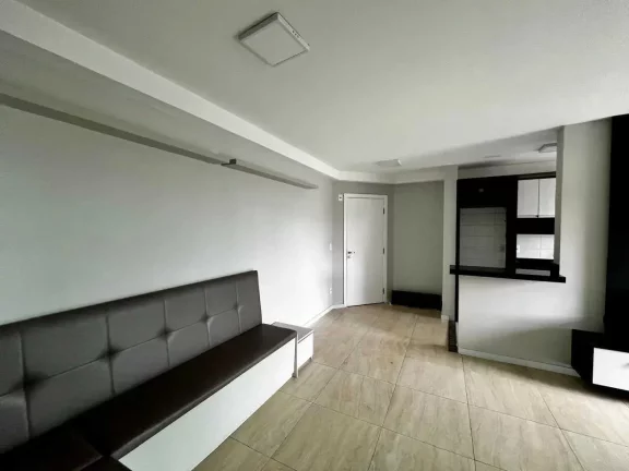 Imagem Apartamento com 3 dormitórios sendo 1 suíte e 1 vaga de garagem em Joinville/SC