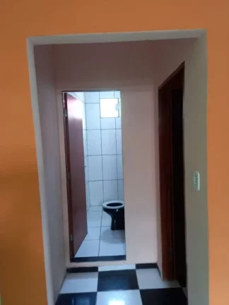 Imagem Casa sobreposta alta com 1 dormitório à venda, 90 m² por R$ 150.000 - Vila Costa Muniz - Cubatão/SP