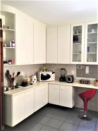 Imagem Linda casa com 3 dormitórios à venda no Jardim Nova Europa