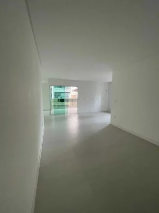 Imagem Apartamento com 4 dormitórios sendo 4 suítes e 4 vagas de garagem em Itapema/SC