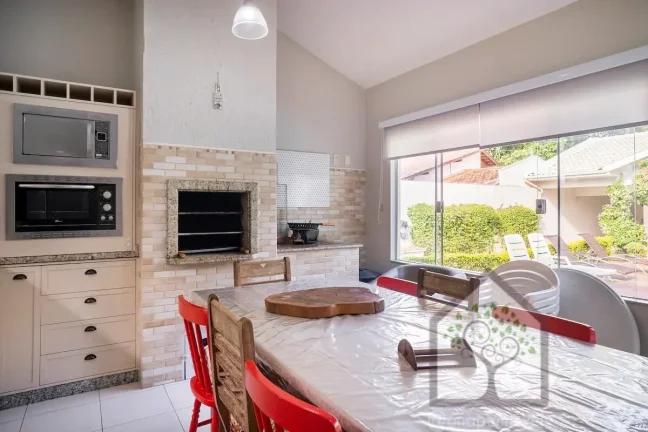 Foto do imóvel: Casa linda, confortável e com piscina na praia do Campeche