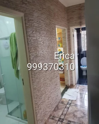 Imagem Casa térrea, com 3 quartos, 2 vagas, amplo quintal FL11