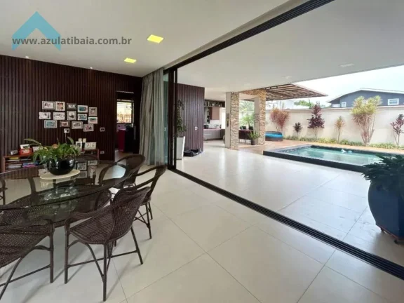 Imagem Sobrado de alto padrão com 4 suítes e piscina à venda  Atibaia