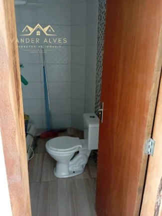 Imagem Imperdível oportunidade de adquirir sua casa dos sonhos em Pontal do Paraná-PR, Balneário Praia de Shangrilá! 3 quartos, 1 suíte, 2 salas, 2 vagas de garagem, 300,00 m² de área.