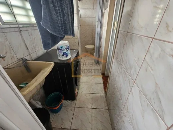 Imagem Apartamento de 73m², com 2 dormitórios e 2 banheiros, localizado em andar alto, com janelas amplas...