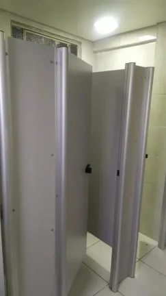Imagem Salão Comercial para Locação no Centro de Sorocaba-SP: 130m², 1 Sala, 2 Banheiros