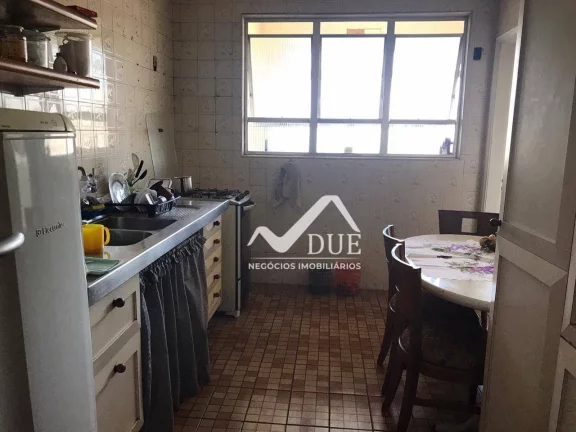 Imagem Cobertura com 3 dormitórios à venda, 215 m² por R$ 800.000,00 - Boqueirão - Santos/SP