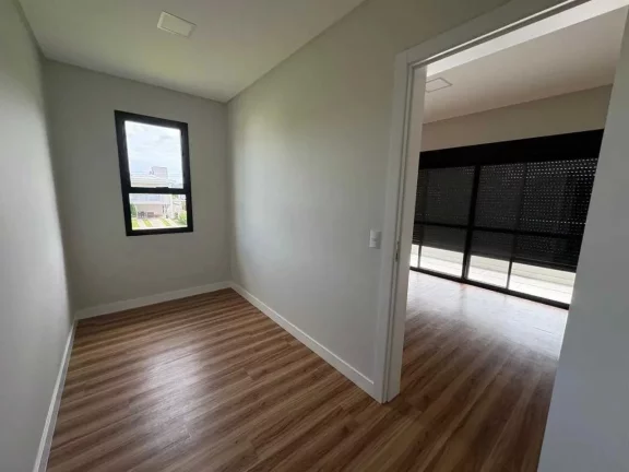 Imagem Casa em condomínio com 4 dormitórios sendo 3 suítes e 4 vagas - Camboriú/SC