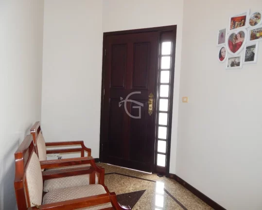 Imagem CASA NO AMÉRICA COM AMPLO TERRENO!