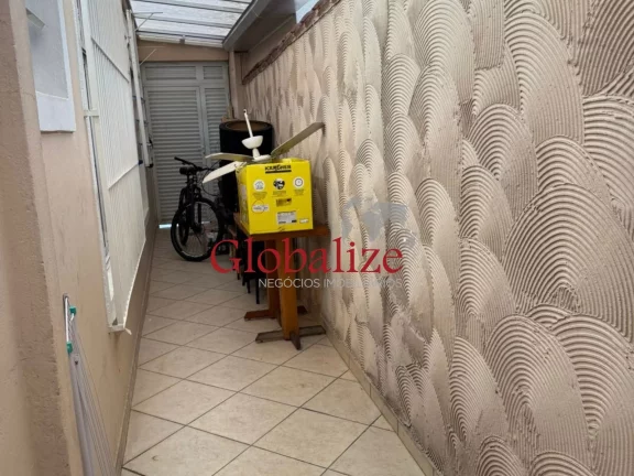 Imagem Casa triplex com 5 dormitórios no Campo Grande em Santos po R$ 2.140.000,00
