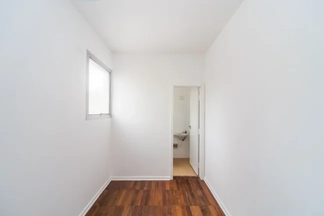 Imagem OPORTUNIDADE IMPERDÍVEL ! Apartamento Reformado 161M², 3Q, 1 Suíte, 2 Banheiros, 2 Vagas, Academia, Brinquedoteca, Playground, Salão de Festas.