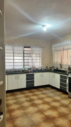 Imagem Sobrado 125m², 3 Dormitórios, 2 Banheiros, 2 Vagas, Churrasqueira, Financia, divisa Santo André e Pq São Vicente no Jardim Araguaia, Mauá-SP