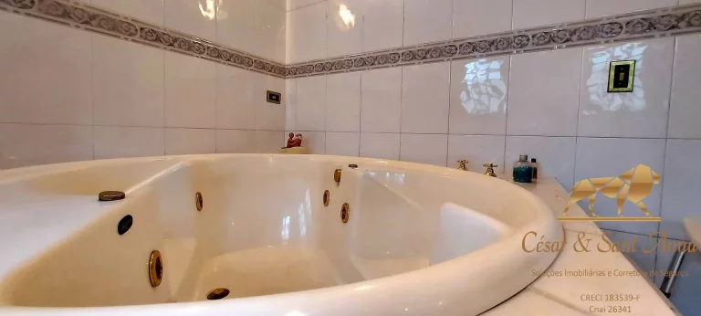 Imagem Apartamento com 226m², a venda, no centro turístico de Capivari.