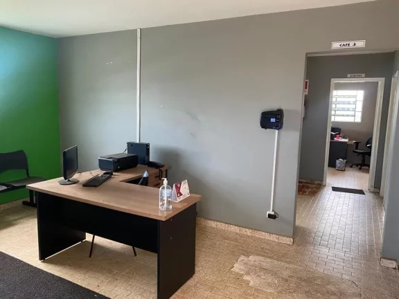 Imagem Barracão de fácil acesso com 2.000 m², 500m² de construção.A Palace Imobiliária Ltda tem mais...