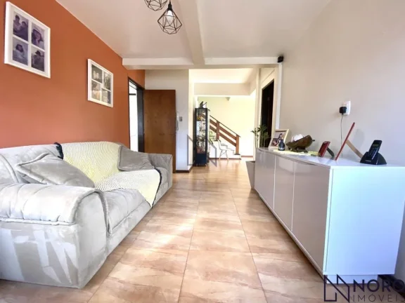 Imagem Casa à venda 4 dormitórios, 1 suíte, no Bairro Medianeira