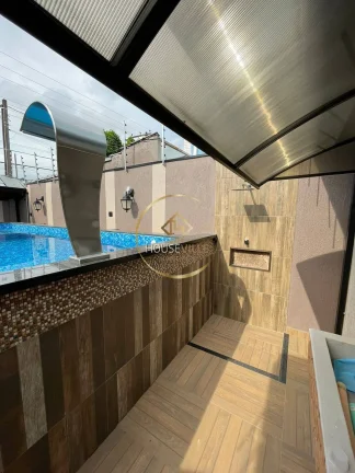 Imagem Casa térrea, 4 dormitórios (2 suítes), 3 vagas. Jd Flórida, Jacareí.