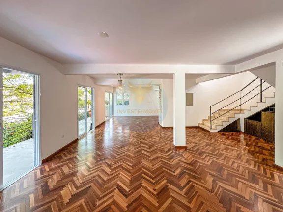 Imagem Casa em Condomínio a Venda no bairro Granja Viana - Carapicuíba, SP