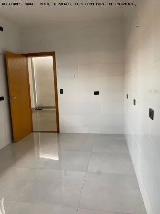 Imagem Casa para Venda em Sarandi, JARDIM VERÃO, 3 dormitórios, 1 suíte, 2 banheiros, 2 vagas