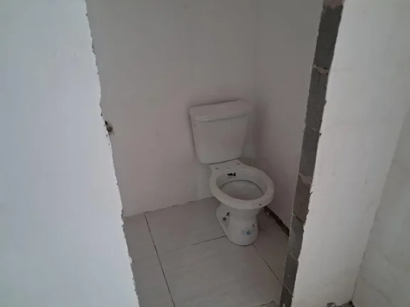 Imagem Loja Comercial para Locação em Rio de Janeiro, Campo Grande, 2 banheiros, 1 vaga