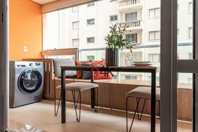 Imagem Apartamento studio mobiliado, 47m², 1 dormitório e 1 vaga para alugar no Campo Belo