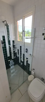 Imagem Casa de condomínio à venda na praia do Lázaro em Ubatuba!