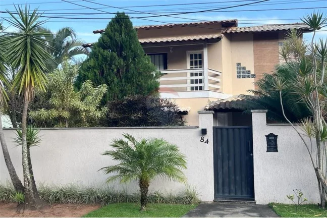 Linda e Paradisíaca Casa em Condomínio no Recanto de Itaipuaçu.