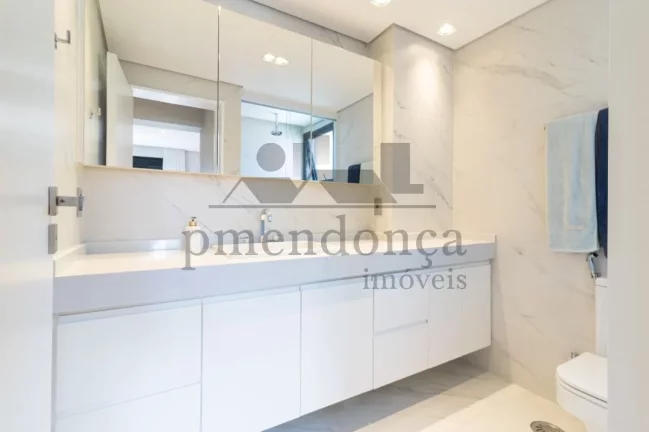 Imagem Apartamento na Rua Tito 19 com 3 suítes e 3 vagas, 187m²
