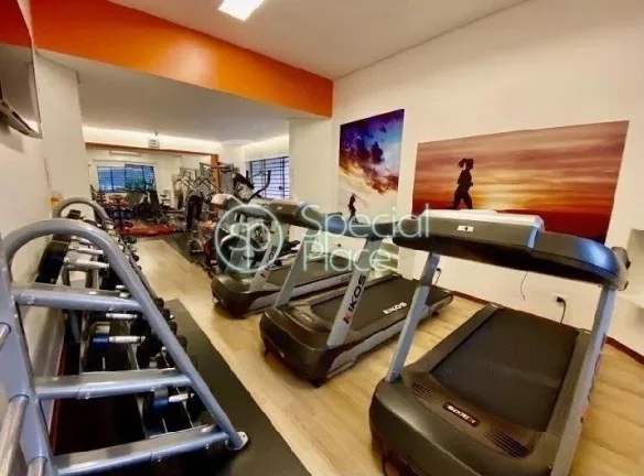Imagem Ótimo apartamento em Higienópolis com 312m² de área privativa, 4 suítes e 4 vagas na garagem. E...