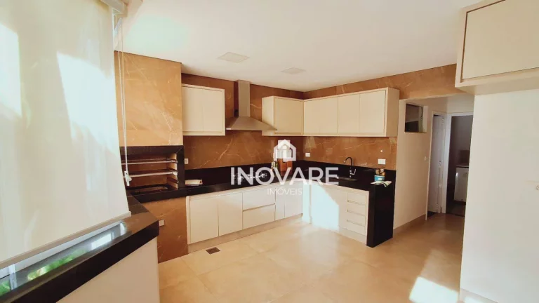 Imagem Casa com 3 dormitórios à venda, 320 m² por R$ 1.300.000,00 - Alto da Boa Vista - Itumbiara/GO