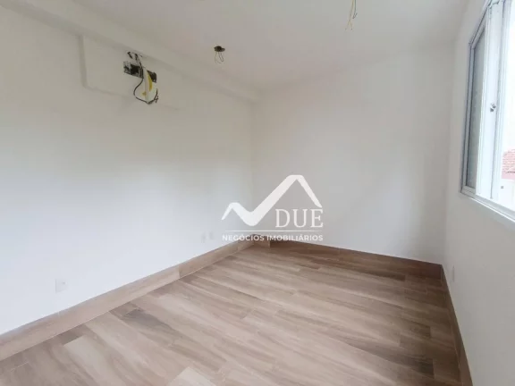Imagem Sobrado com 3 dormitórios à venda, 158 m² por R$ 1.100.000,00 - Gonzaga - Santos/SP