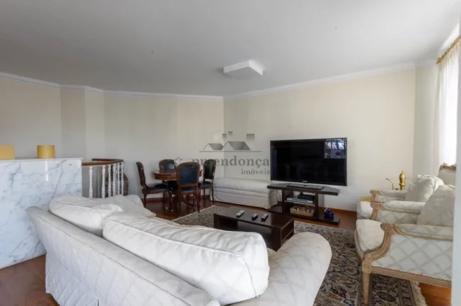 Imagem Excelente cobertura duplex, com área de lazer privativa e 03 vagas de garagem.
