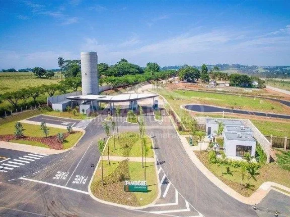 Imagem Casa térrea à venda no Condomínio Tamboré, Jaguariúna.

Um projeto diferenciado que se destaca ...