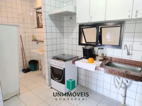 Imagem Oportunidade no Centro de Guarapari: Apartamento Amplo com 2 Quartos + Quarto Reversível e garagem