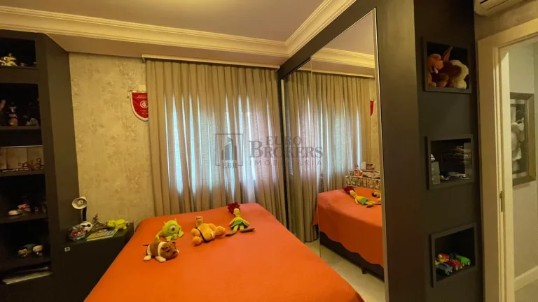 Imagem Apartamento diferenciado com 4 suítes, piscina e quadra esportiva no Av. Brasil
