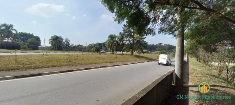 Imagem Área plana no retorno da Raposo Tavares, a 5 km do Rodoanel Mario Covas