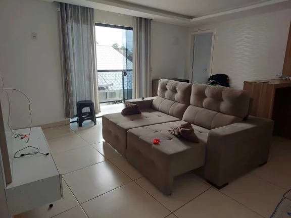 Imagem Casa com edícula independente, 5 dormitórios e garagem em terreno único em Pirabeiraba Joinville/SC