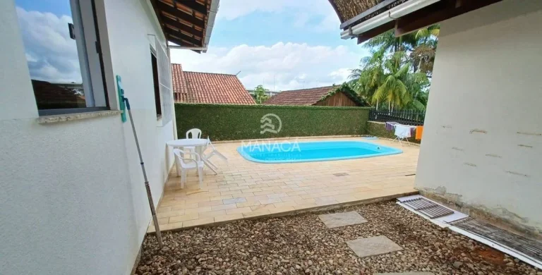 Imagem Linda Casa com Piscina e Acesso Privativo para o Rio – Barra Velha/SC