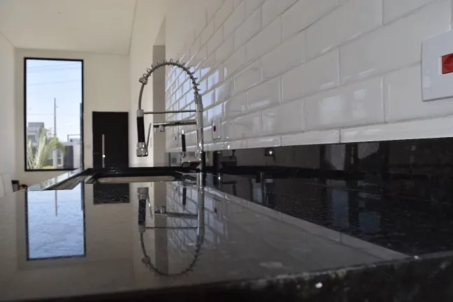 Imagem Casa com 3 dormitórios à venda, 135 m² por R$ 950.000,00 - Residecial Malibu - Caçapava/SP