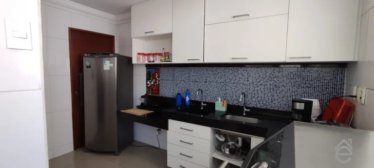 Imagem Apartamento à venda 3/4, na Pajuçara, 95m2 e 600m da Praia, em boa localização