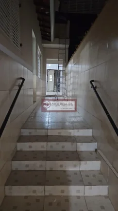 Imagem Alugo Casa na Cidade Dutra. Casa Compacta com Entrada Compartilhada na Cidade Dutra, 1 Dormitório, Sala, Cozinha, Banheiro e Área de Serviço. Ambiente bem Familiar, em ótima Localização, próximo a Estação Primavera da CPTM e Passa Rápido do Rio Bonito. R$